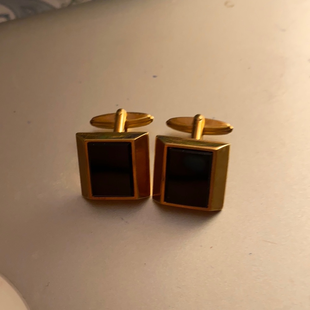 Men’s cuff links